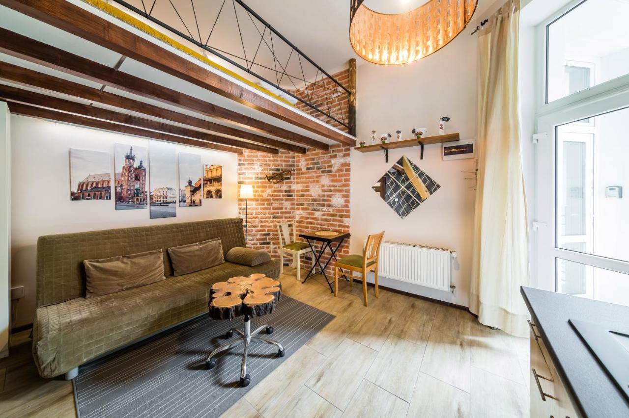 Studio Z Ogrodem Przy Starej Zajezdni Krakow Exterior photo